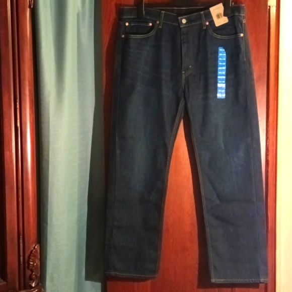 NWT Men's Size 38x30 Levi's 505 Straight Leg Jeans - Picture 1 of 9